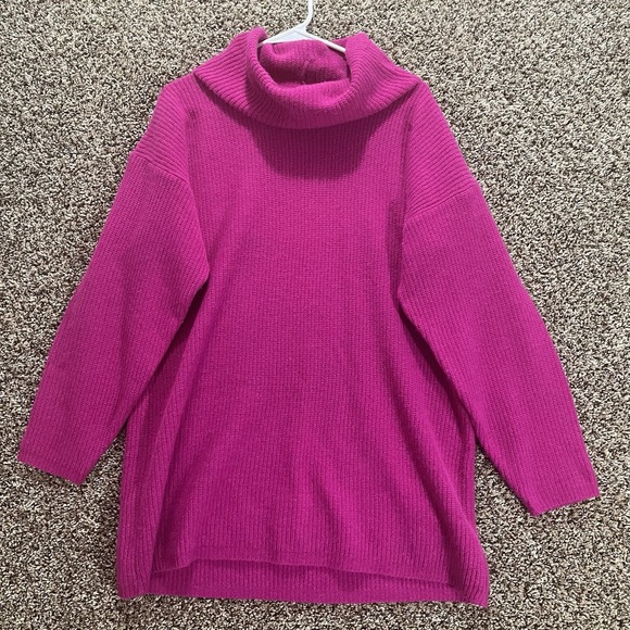 VTG Jeanne Pierre M Magenta Lambswool Angora Blend Turtleneck Sweater‎ Hong Kong - Picture 1 of 7